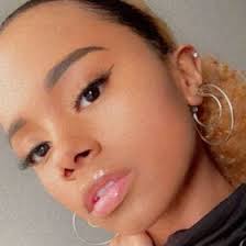 Serena Rose (littyrose98)