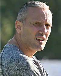 Il Teramo cambia: Pomante ora punta sulla difesa a tre