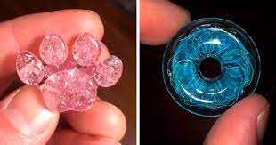 Company Turns Ashes Of People S Beloved Pets Into Glass Replica Paws That Will Serve As A Memorial Forever Bored Panda