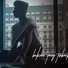 Perlahan guyonwaton lirik lyrics perlahan engkau pun menjauh dari diriku. Lirik Lagu Adzrin Bukan Yang Terbaik