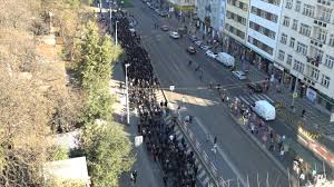 Jan kočka mladší, který způsobil smrtelnou nehodu v protisměru na dálnici d11, byl pod vlivem alkoholu a drog, zveřejnila policie.při nehodě z letošního září zemřel kočka i řidič nákladního vozu. Zaznam Pohreb Jana Kocky Ml Stream