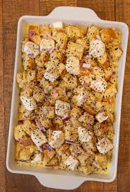 Everything Bagel Breakfast Casserole Is An Easy Cream Cheese Make Ahead Breakfast For A Crowd Breakfas Everything Bagel Breakfast For A Crowd Breakfast Bagel