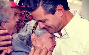 Peña Nieto conmemora Día del Abuelo en Nuevo León