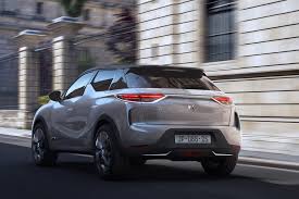 Ds3 Crossback Ushers In The Era Of Boutique French Crossovers Autoevolution Suv Ds Automobiles Car