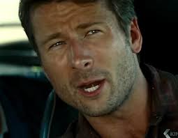 In Twisters (2024), Glen Powell has a very pronounced frenulum that  distracted me the whole damn movie : r/shittymoviedetails