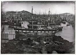 Abandoned Ships In San Francisco Bay Of People Who Had Arrived To Join The California Gold Rush C 1850 800x578 California History San Francisco Bay Area Abandoned Ships