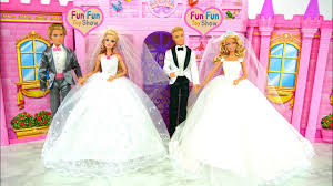 Braut im hochzeitskleid bekommt einen gangbang. Two Barbies And Kens Wedding Shop Shopping Gaun Pengantin Boneka Barbie Puppe Hochzeitskleid Youtube