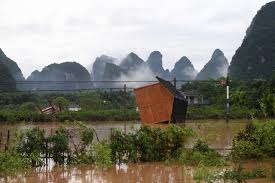 Près de 80 rivières du sud de la chine ont déjà dépassé les niveaux d'alerte et pourraient bientôt commencer à déborder. Obnubiles Par Les Etats Unis Les Medias Chinois En Oublient Les Inondations Du Sud Du Pays