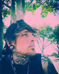 Devan Edwards's Instagram, Twitter & Facebook