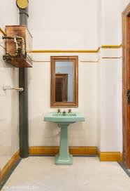 Refugios Urbanos Perolas Da Arquitetura Banheiros Antigos Verde Menta Historias De Casa