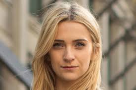 Nicola Peters's Instagram, Twitter & Facebook