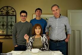 Adam and jonny bring their girlfriends round for dinner. Friday Night Dinner Tamsin Greig Urged Late Co Star Paul Ritter Not To Take Part In Special Aktuelle Boulevard Nachrichten Und Fotogalerien Zu Stars Sternchen