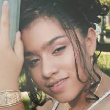 Yahaira Rios's Instagram, Twitter & Facebook