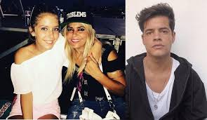 Mais tarde, fernanda antunes e tony carreira estiveram na sic, pela primeira vez, onde falaram da associação que criaram em nome da filha: Flash Mae De Sara Carreira Abracou Varias Vezes Ivo Lucas Durante Missa Em Memoria Da Princesa Do Cla Carreira Fernanda Antunes Acarinhou O Namorado Da Filha Que Continua Sem Se Lembrar