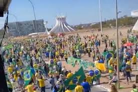 José goulão from lisbon, portugal: Em Manifestacao Bolsonaro Ataca Sistema Eleitoral Ha Indicio Fortissimo De Manipulacao Politica Diario De Pernambuco