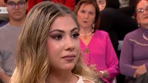 Alejandra, la hija de Martín Pareja-Obregón, emocionada, revela el hiriente  comentario que hizo su padre cuando ella nació