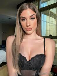 Camilla Stelluti | 💦Phica💦