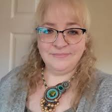 Kat Ward-Paranormal Heart Podcast (@katwghosthunt)