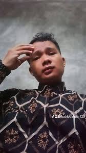 Pada pertandingan tadi malam Sang GOAT Cristiano Ronaldo bermain di stadion  yang hampir kosong penonton di Liga Arab Saudi 🙂‍↕️ Apa penontonnya belum  pada datang yh ? 🤔