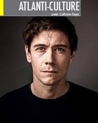 Hamlet, à part) Shakespeare et autres.... : Intelligent, bien fait, mais un  pe