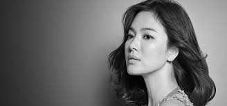 Park hyung sik dan sung. Song Hye Kyo Sulwhasoo Style Sulwhasoo