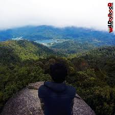 Kuala kubu bharu is the town you will pass by if you are on your way to fraser's hill, one of the least developed hill resort in malaysia. Bukit Kutu Is A Mountain Near Kuala Kubu Bharu Along The Trunk Road To Fraser S Hill Accessible Through Sungai Pertak At 1050m High It Was Once A Colonial Hill Station Called Treacher S