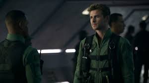 Quando uscì independence day, nel 1996, non abbiamo avuto esitazioni nello stroncarlo. Independence Day Rigenerazione Film 2016