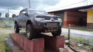 Anak owner kereta muntah kat bahagian seat sebelah pemandu dan ada kesan2 tanah pada bahagian belakang. D One Car Wash Halaman Utama Facebook