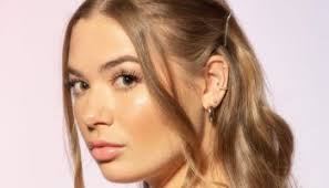 Introducing: Daisy Clark