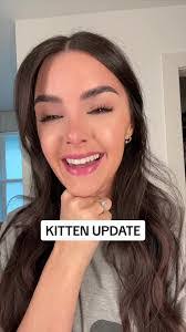 Georgia Dunn's Instagram, Twitter & Facebook