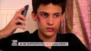 Dès qu'il avait fini sa tâche, au lieu de s'enfermer chez lui, il venait la rejoindre. Le Jour Ou Tout A Bascule Je Ne Supporte Pas Mon Beau Pere E22s1 Youtube