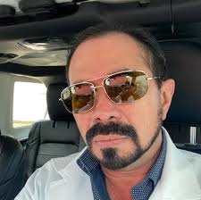 Dr. Erik Pérez Aranda