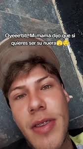 ¿Aceptas ser la nuera de mi mamá?