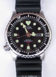 Choosing A Diving Watch A Small Buyer S Guide Seiko Mens Watches Dive Watches Citizen Watch