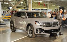 Join live car auctions & bid today! 2020 Volkswagen Atlas Cross Sport Tag Team The Car Guide