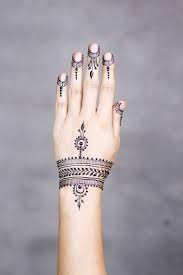 This simple design will go a long way. Most Trending 200 Simple Mehndi Designs With Images Dazzling Dose