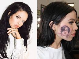 Sängerin lässt sich Harry Styles Gesicht ins Gesicht tätowieren