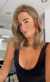 Paula Jensen's Instagram, Twitter & Facebook