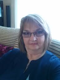 Hi. I'm looking for the descendants of Frederick and Henriëtte (Franks)  Seale. They got married in 1889. They had a daughter, Henriëtta Helena  Seale, who was born in 1893. Looking forward to