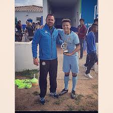 He holds english aa well as trinidadian nationality and belongs to black ethnicity. Jadon Sancho 10 Facts You Don T Know About Man Utd S Newest Signing