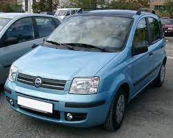 Yüksek yapısı ilk bakışta dikkatlerden kaçmıyor. Fiat Panda 4x4