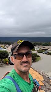 Hello, looking to help out with any yard work or garden (labour jobs in  general) $20-$25 ph. pm me if you require help (no vehicle though, I walk  everywhere)