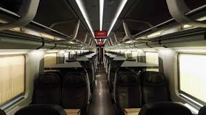 In Viaggio Il Primo Frecciarossa Per Milano E Torino Alla Partenza Anche Giovani Appassionati