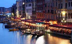 Pin By Jichael Mackson On Places Venice Italy Venice Wallpaper Venice City