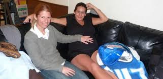 Las madres sustitutas son el pilar sobre el que se asienta todo el proceso de gestación subrogada. Una Pareja Mileurista Explica Como Tuvo A Su Hija Con Un Vientre De Alquiler