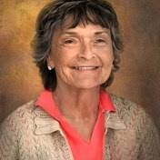 Leslie Beecher's Instagram, Twitter & Facebook