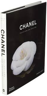 .there's a coffee table book coming out that deserves a slot in your library of dior encyclopedias: Chanel Collections And Creations Amazon De Bott Daniele Fremdsprachige Bucher