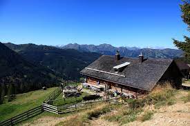 7 almen im nationalpark gleich vom hotel aus in kurzer zeit erwanderbar nach dem motto raus aus der huettenwirtstür, rein ins wandervergnügen die gesunde regionale und unverfälschte küche 250 m2 wellness auf 2 etagen mit dem ruhebereich himmelgucker Ellmaualm Tourismusverband Grossarltal