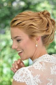 Brautstyling Stuttgart Offene Haare Brautfrisur Flechtfrisur Flechten Hochsteckfrisur Make Up Make Up Artis Brautfrisur Frisur Hochgesteckt Offene Haare