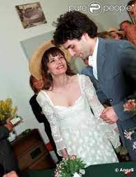 Samuel got hitched to marie trintignant in 1998 yet isolated formally on august 1, 2003, with whom he had a child named jules benchetri. Marie Et Samuel Getting Married Married Wedding